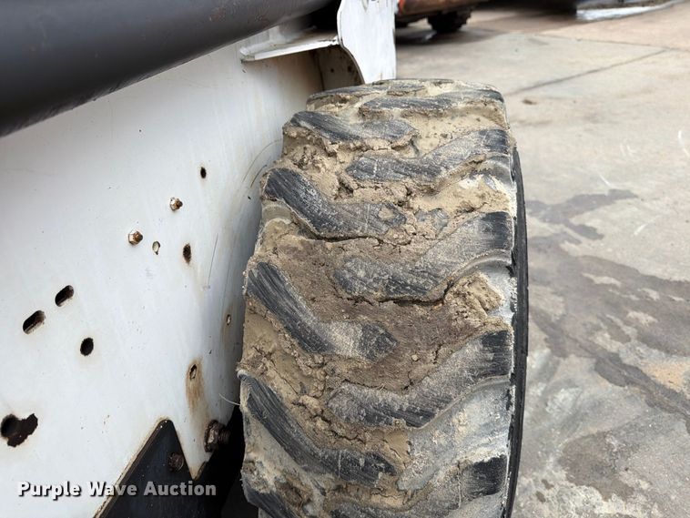 image for item EP7875 1994 Bobcat 853 skid steer loader