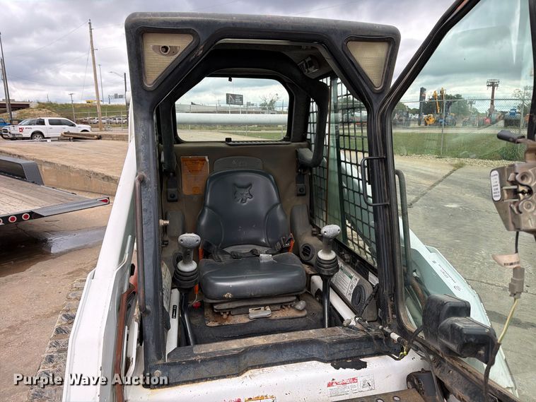 image for item EP7877 2006 Bobcat T190 tracked skid steer loader