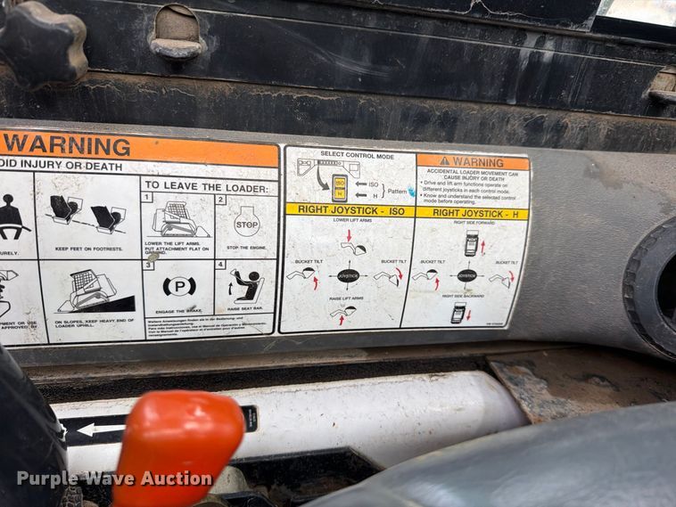 image for item EP7877 2006 Bobcat T190 tracked skid steer loader