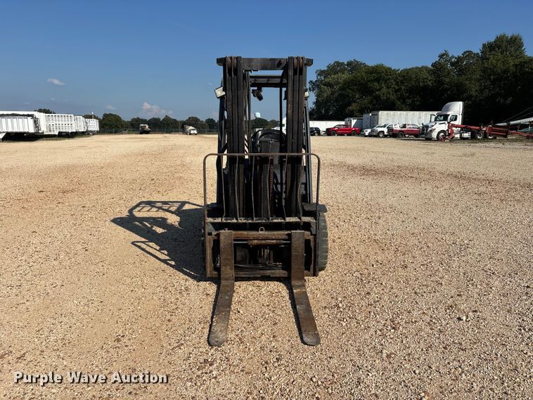 image for item ER3332 Toyota 8FDU25 forklift
