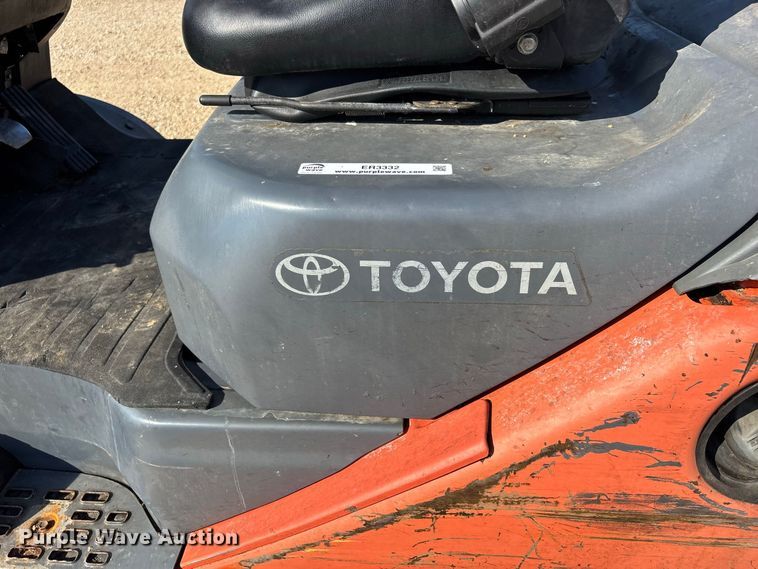 image for item ER3332 Toyota 8FDU25 forklift
