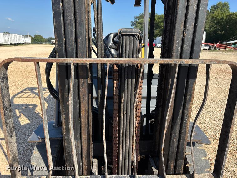 image for item ER3332 Toyota 8FDU25 forklift