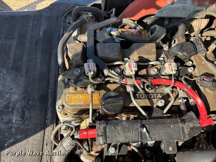 image for item ER3332 Toyota 8FDU25 forklift