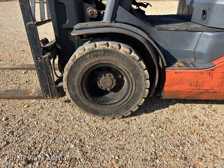 image for item ER3332 Toyota 8FDU25 forklift