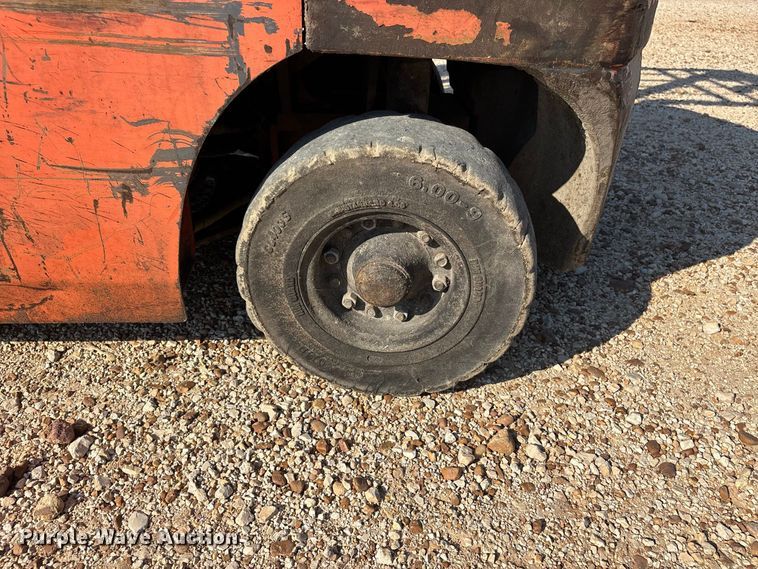 image for item ER3332 Toyota 8FDU25 forklift
