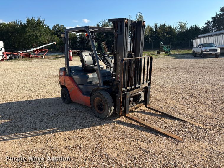 image for item ER3334 Toyota 8FDU25 forklift