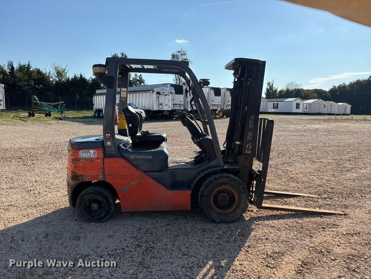 image for item ER3334 Toyota 8FDU25 forklift