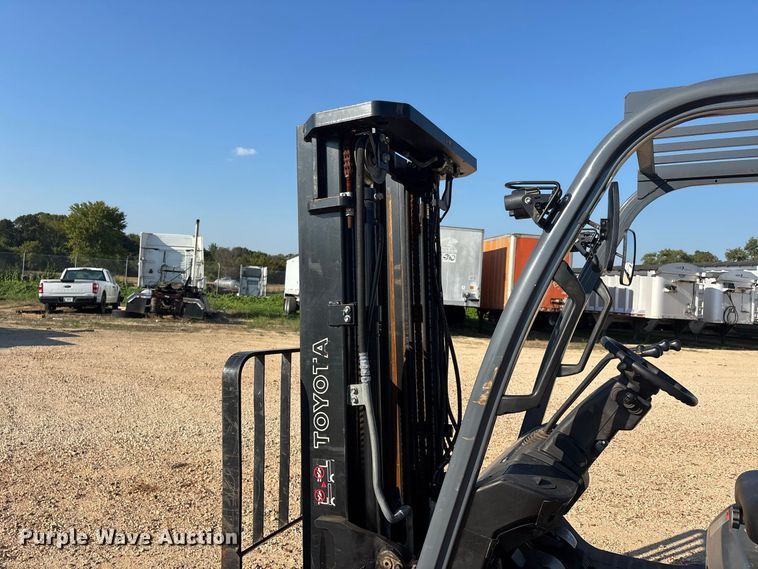 image for item ER3334 Toyota 8FDU25 forklift