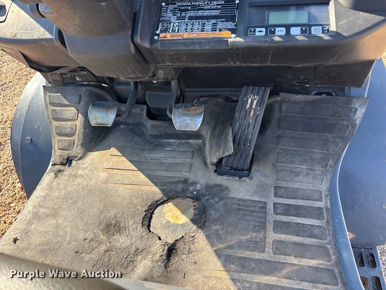 image for item ER3334 Toyota 8FDU25 forklift