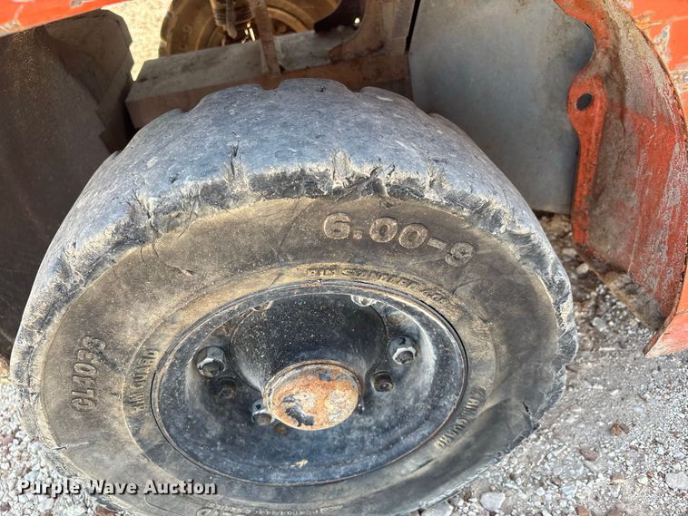 image for item ER3334 Toyota 8FDU25 forklift