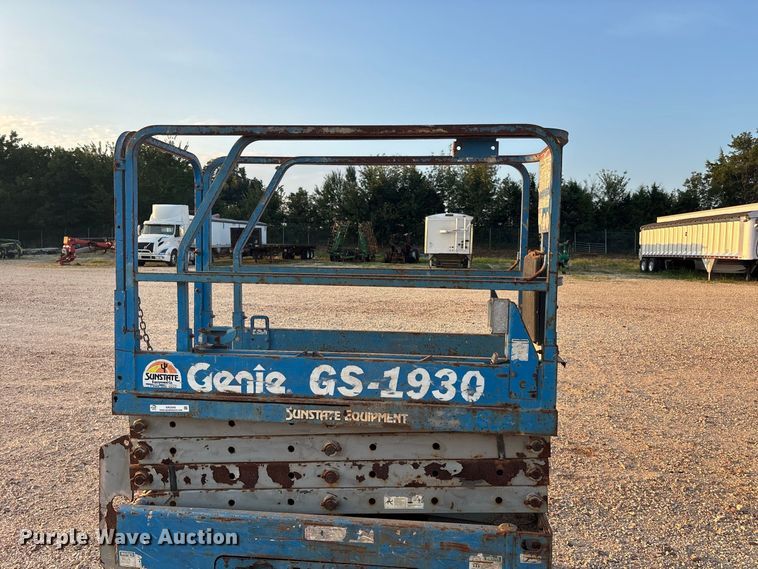 image for item ER3340 Genie GS-1930 scissor lift