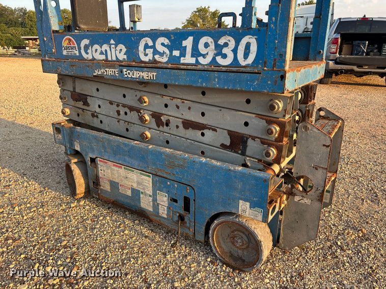 image for item ER3340 Genie GS-1930 scissor lift