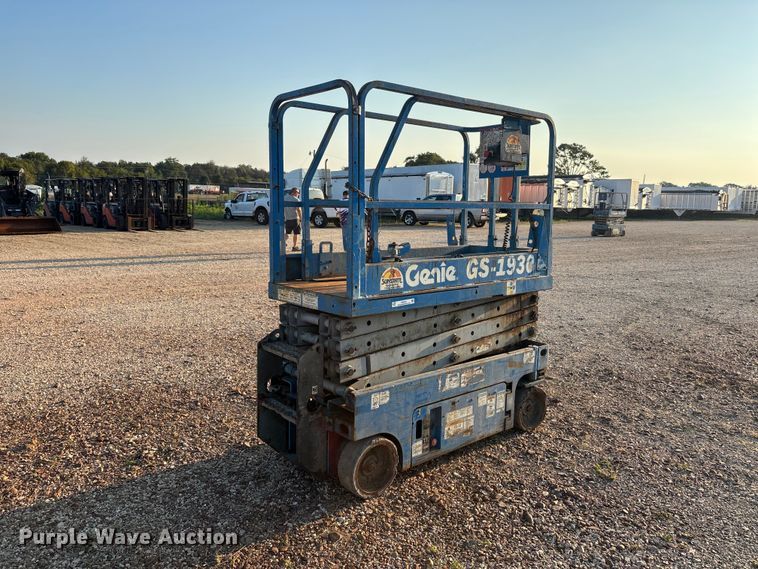 image for item ER3341 Genie GS-1930 scissor lift