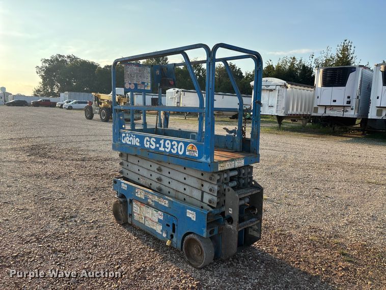 image for item ER3341 Genie GS-1930 scissor lift