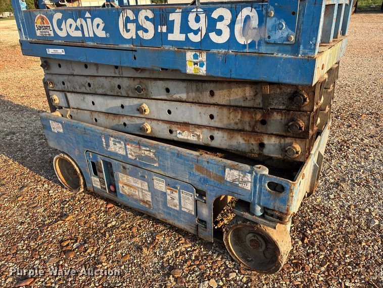 image for item ER3341 Genie GS-1930 scissor lift