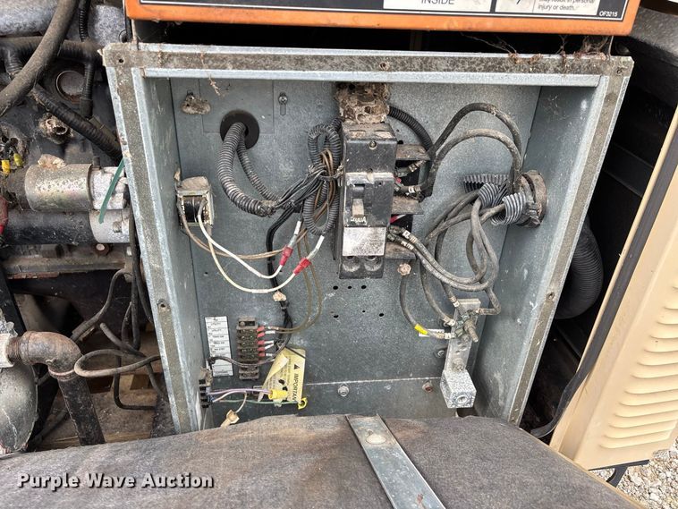 image for item ER3354 Generac QT04524AVAN generator