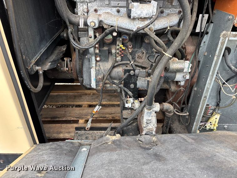image for item ER3354 Generac QT04524AVAN generator