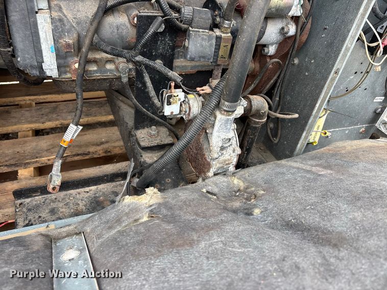 image for item ER3354 Generac QT04524AVAN generator
