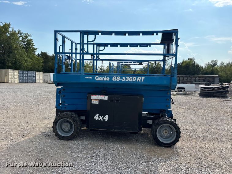image for item ER3356 2016 Genie GS-3369RT scissor lift
