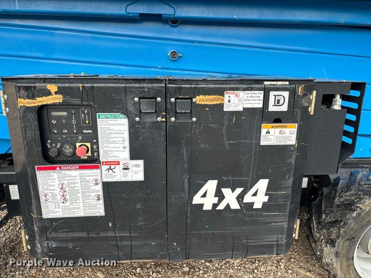 image for item ER3357 2017 Genie GS-4069RT scissor lift