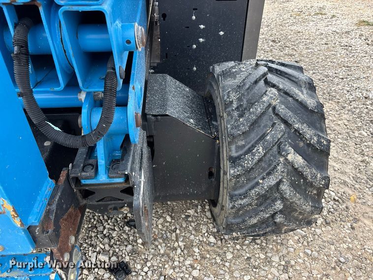 image for item ER3357 2017 Genie GS-4069RT scissor lift