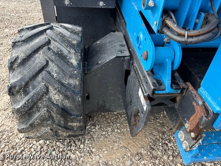 image for item ER3357 2017 Genie GS-4069RT scissor lift
