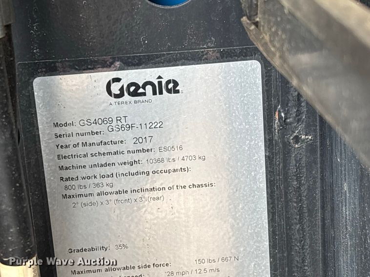 image for item ER3357 2017 Genie GS-4069RT scissor lift