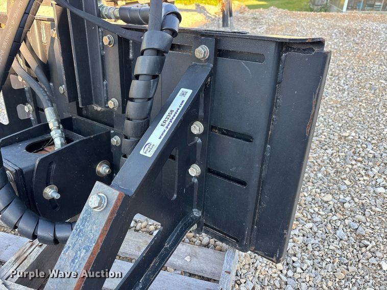 image for item ER3358 Skid steer quick attach