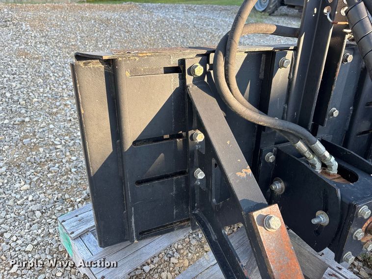 image for item ER3358 Skid steer quick attach
