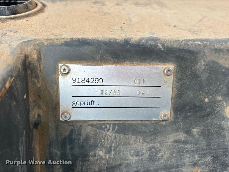 image for item ER3371 2003 John Deere 655C Series II track loader