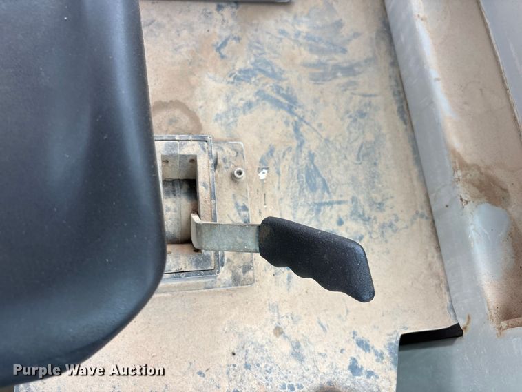 image for item ER3371 2003 John Deere 655C Series II track loader