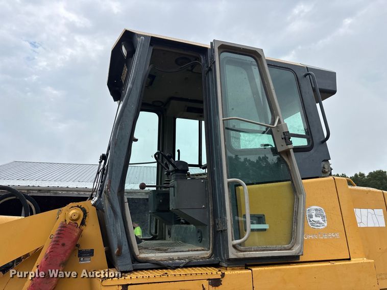image for item ER3371 2003 John Deere 655C Series II track loader