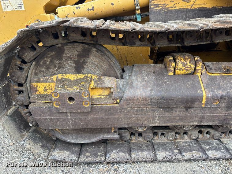image for item ER3371 2003 John Deere 655C Series II track loader