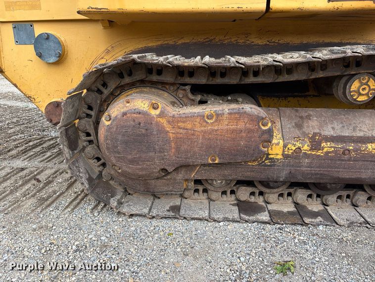 image for item ER3371 2003 John Deere 655C Series II track loader