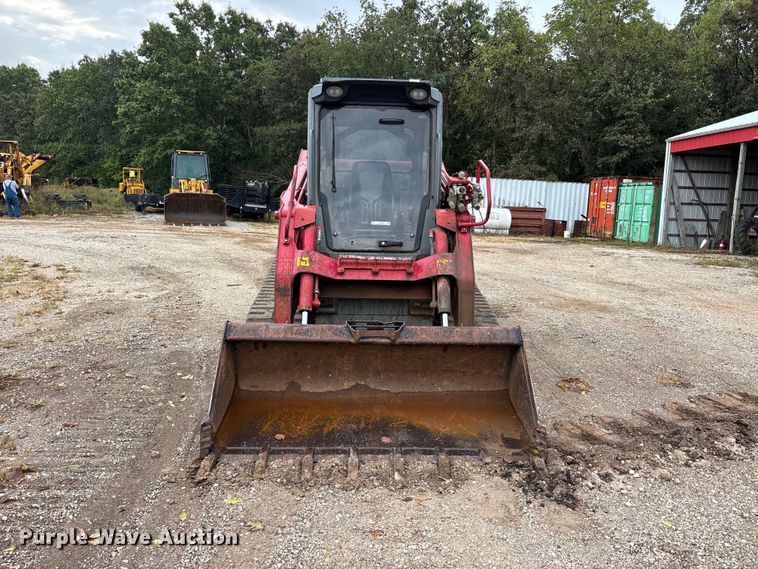 image for item ER3372 2019 Takeuchi TL12V2 tracked skid steer loader