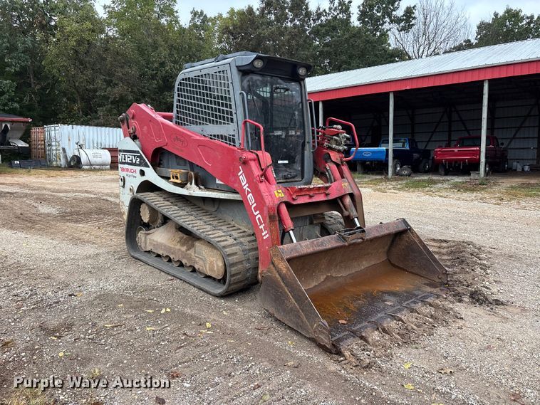 image for item ER3372 2019 Takeuchi TL12V2 tracked skid steer loader