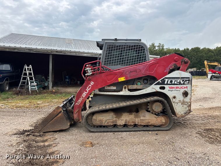image for item ER3372 2019 Takeuchi TL12V2 tracked skid steer loader