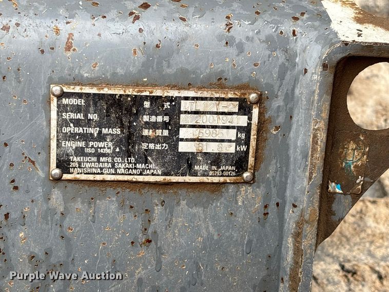 image for item ER3372 2019 Takeuchi TL12V2 tracked skid steer loader