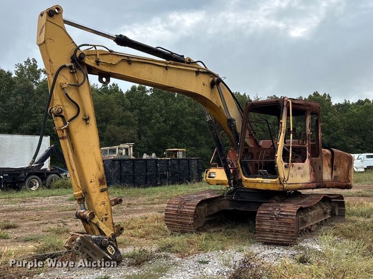 1988 John Deere 490D excavator