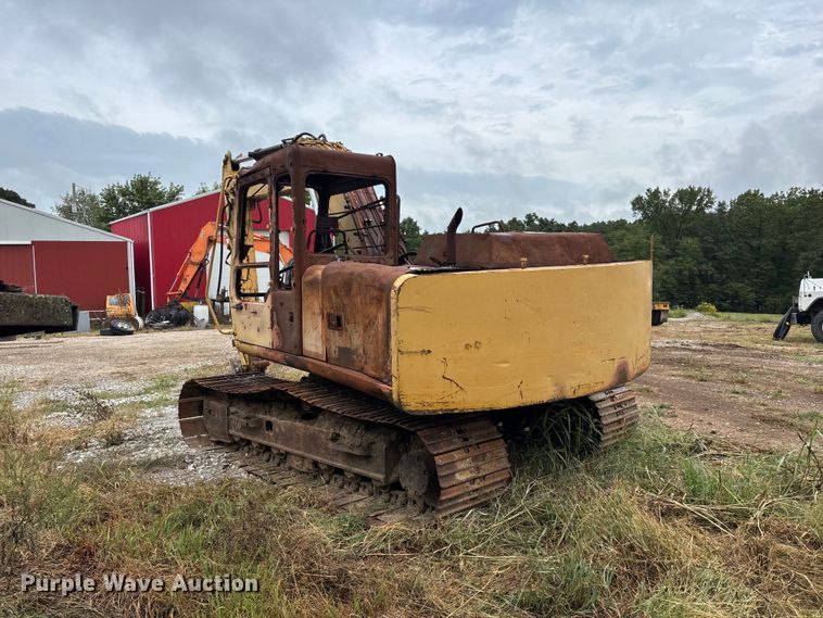 image for item ER3374 1988 John Deere 490D excavator