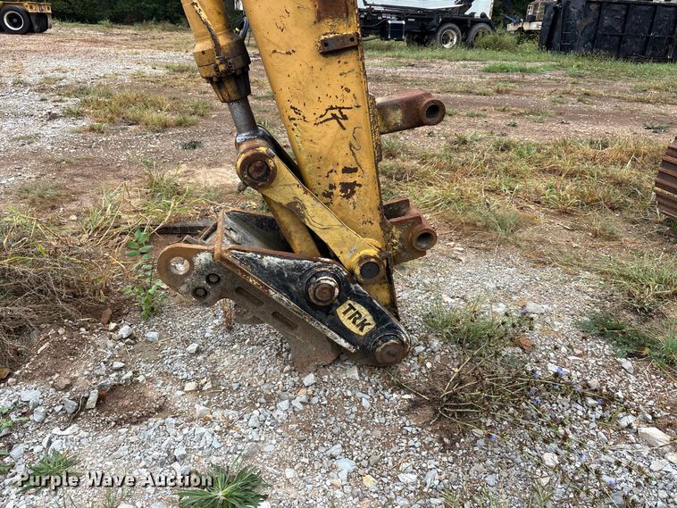 image for item ER3374 1988 John Deere 490D excavator