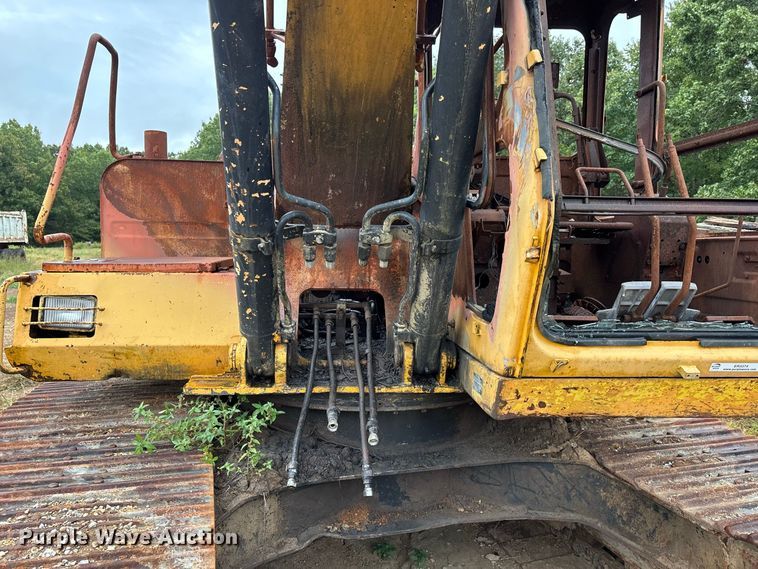 image for item ER3374 1988 John Deere 490D excavator
