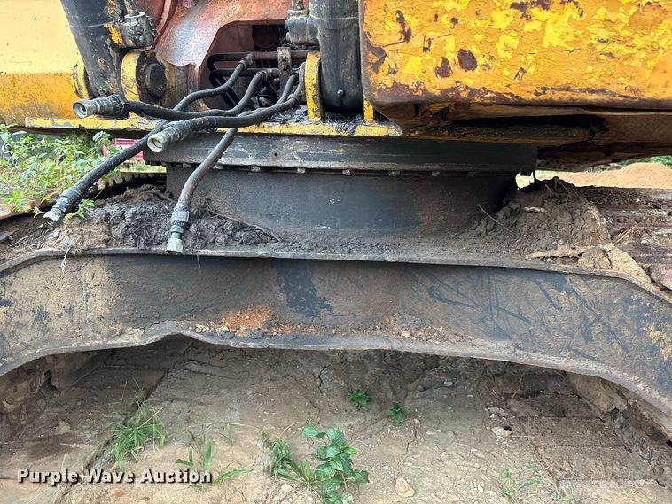 image for item ER3374 1988 John Deere 490D excavator