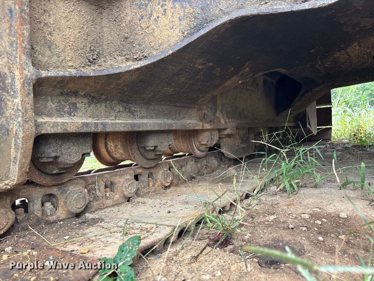 image for item ER3374 1988 John Deere 490D excavator