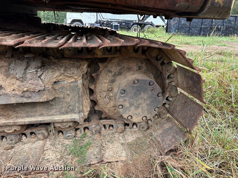image for item ER3374 1988 John Deere 490D excavator