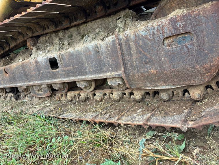 image for item ER3374 1988 John Deere 490D excavator