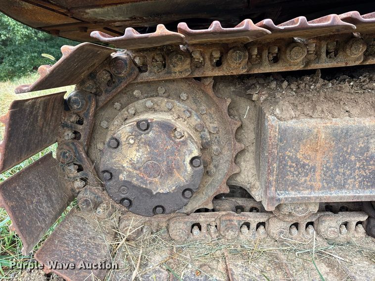 image for item ER3374 1988 John Deere 490D excavator