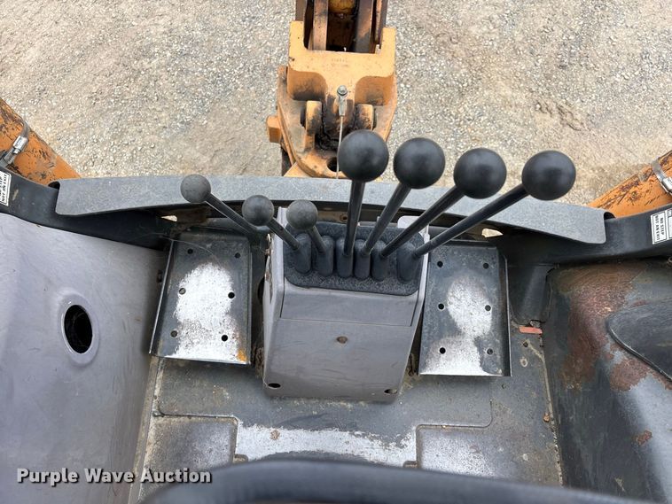 image for item ER3379 2002 Case 580M backhoe