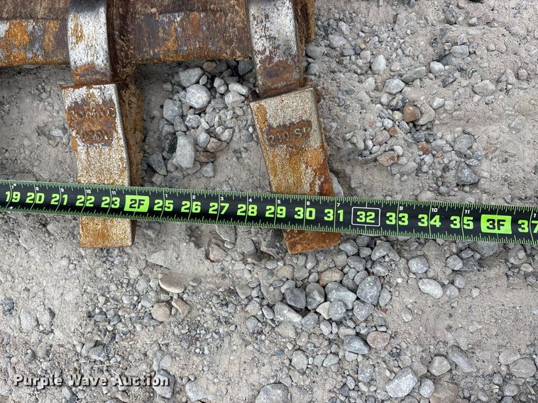 image for item ER3382 Yanmar ViO80 mini excavator