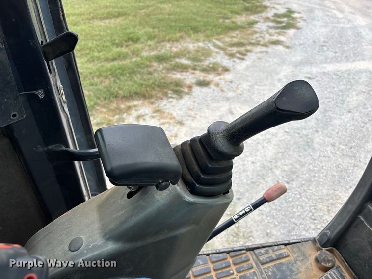 image for item ER3382 Yanmar ViO80 mini excavator